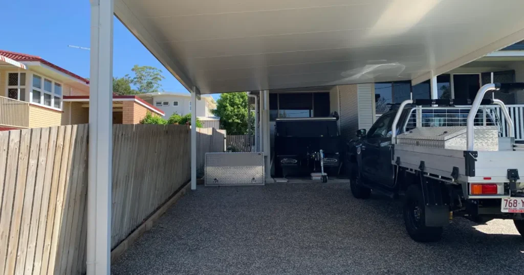 “Insulated carport with 6.5 m clear span in Brisbane”.